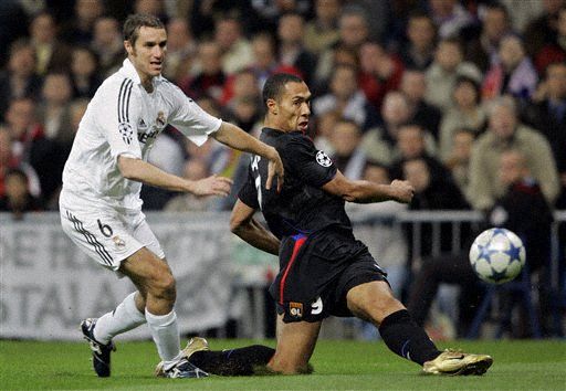 杨瀚森登场4分29秒3中0！阿夫迪亚31+19+10三双难救主，雷霆6人上双击败开拓者