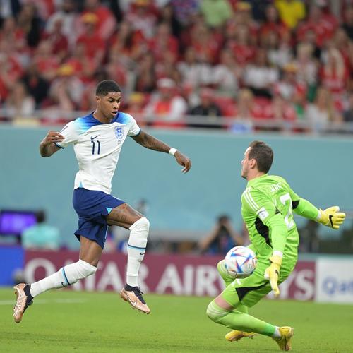 承担重任！巴特勒15中7轰24分8板10助