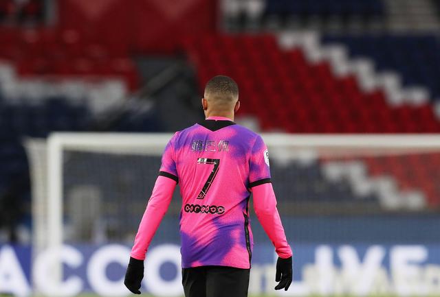 穆勒：我很喜欢看梅西踢球，一直很期待这场对决