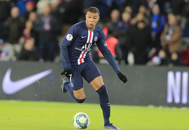 米体：米兰对迈尼昂的年薪报价提高至500万欧，尤文正在关注