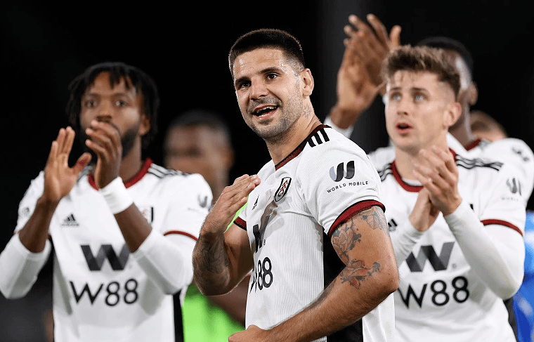 王哲林：新赛季首先要打好开局，希望常规赛有好的排名