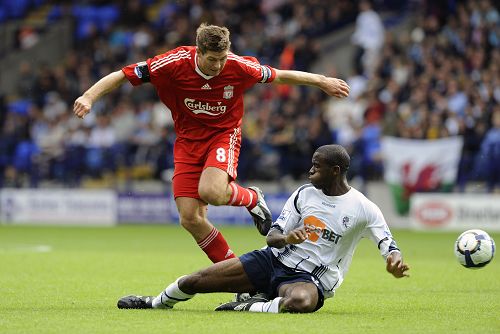 邮报：水晶宫和富勒姆关注沃特福德边锋瓦塔，标价约2000万镑